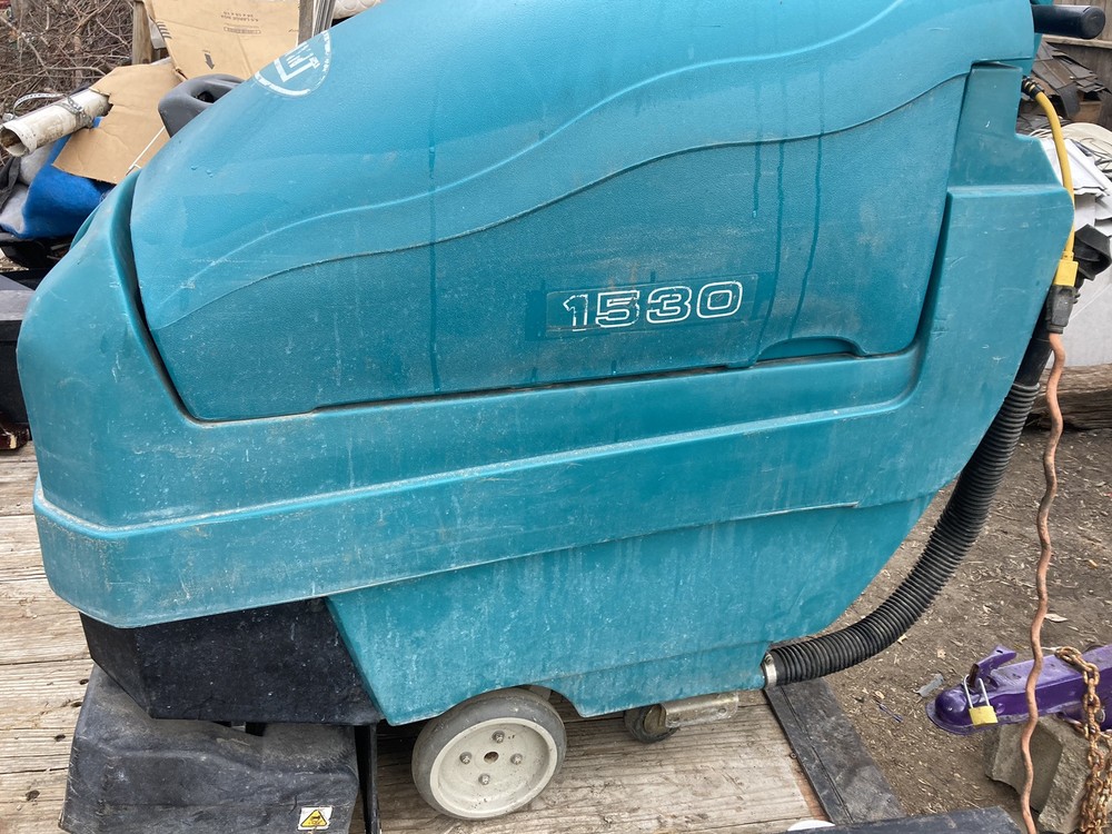 commercial floor cleaning machine