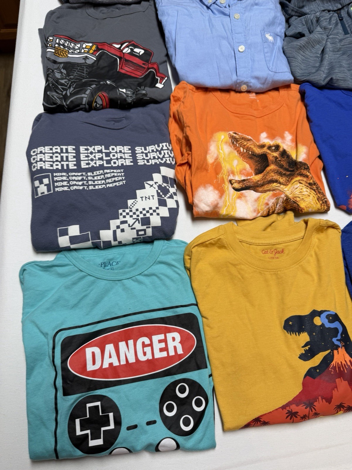 Boys Kids Lot Large 12-14 Clothes Shorts Pants Shirts 28 Pieces mixed brands