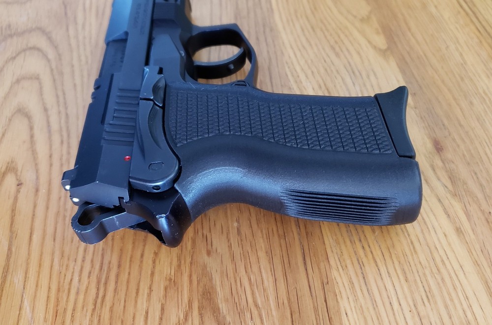 Bersa TPR9C Compact Pistol Grip Upgrade, Enhanced Texture & Backstrap, Thunder.