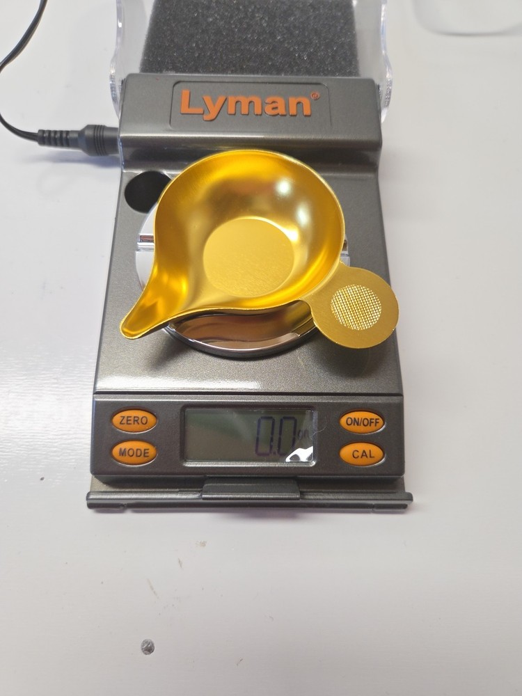 Lyman 1000XP Compact Electronic Reloading Scale In Box