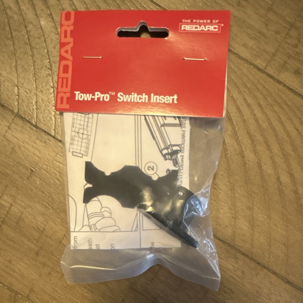 REDARC TPSI-001 Universal Tow-Pro Switch Insert Mount