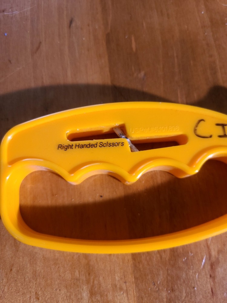 Smith's 10 Second Silicon Carbide Hand Held Knife and Scissor Sharpener 1 pc