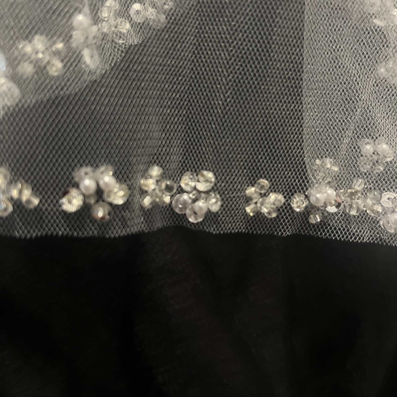 Elbow Length Wedding Veil White With Sequin Flowers New Without Tags