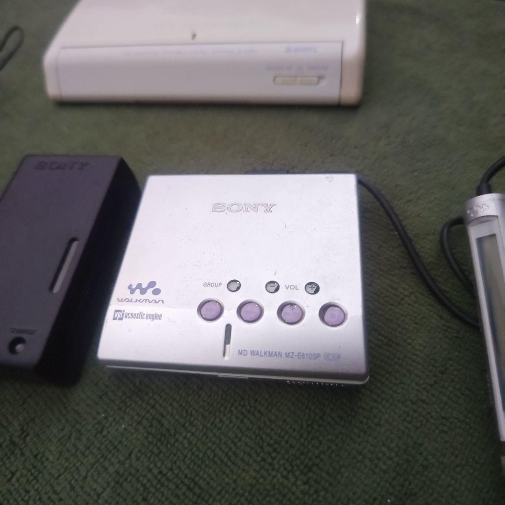 Sony MZ-E810SP MD WALKMAN MiniDisc player