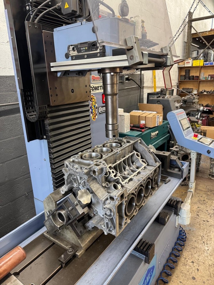 COMEC ACF 200.CNC CYLINDER BORING-RESURFACING MACHINE