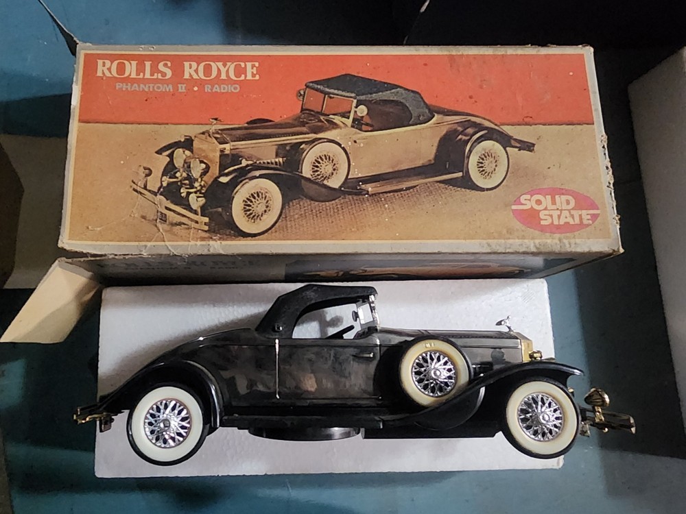 Vintage Solid State 1931 Rolls Royce Phantom II Replica Model Car Radio