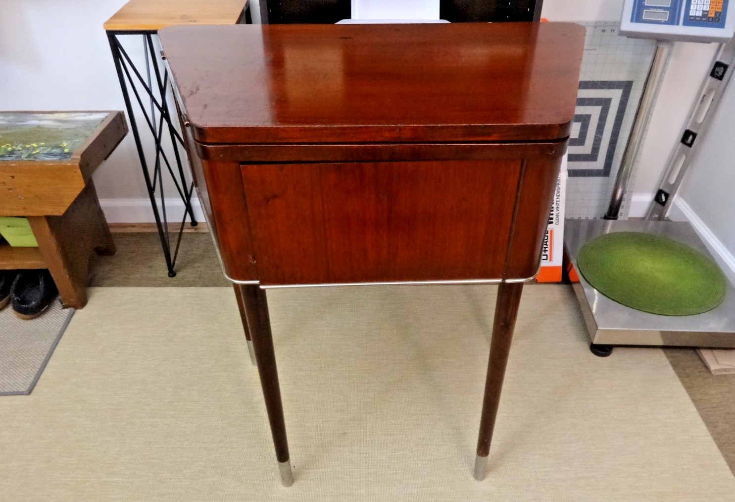 RARE Singer 74 Trapezoid Spinet Sewing Machine Cabinet - 301, 400 & 500 Series