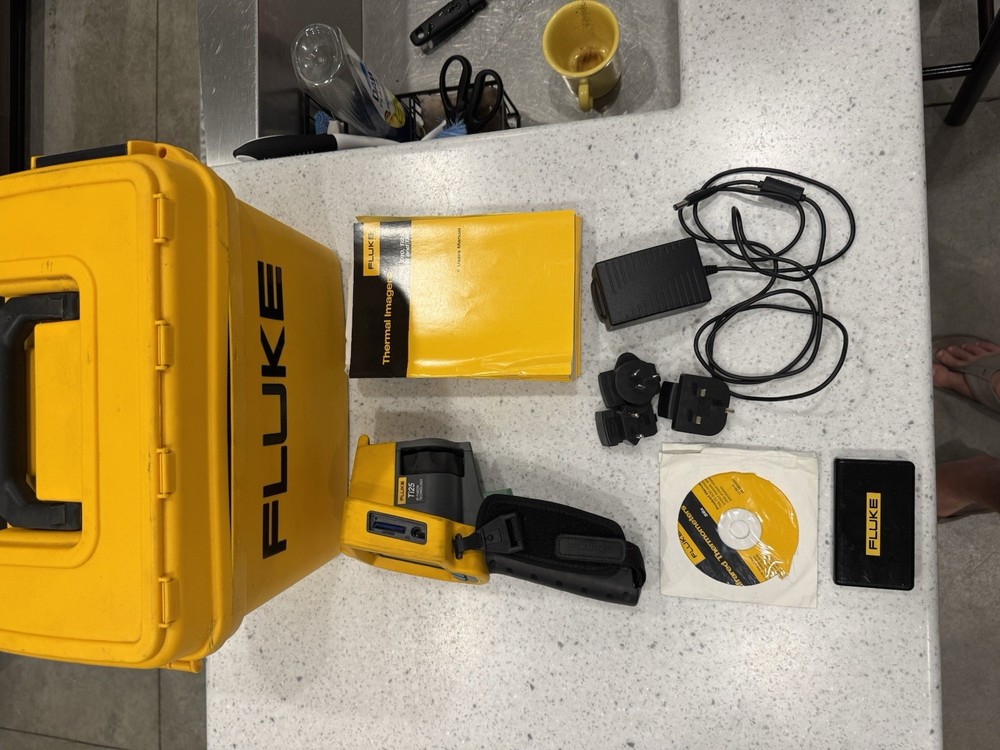 FLUKE TI25 with battery tested
