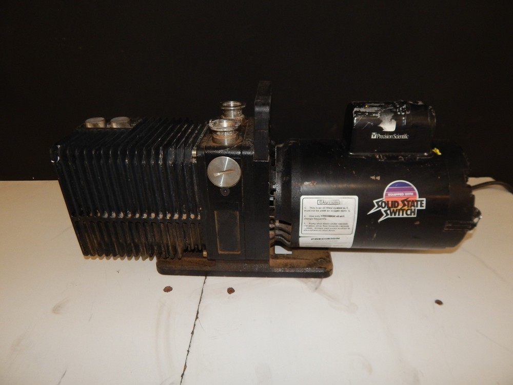 PRECISION SCIENTIFIC MODEL 2612  VACUUM PUMP   (TJD23)
