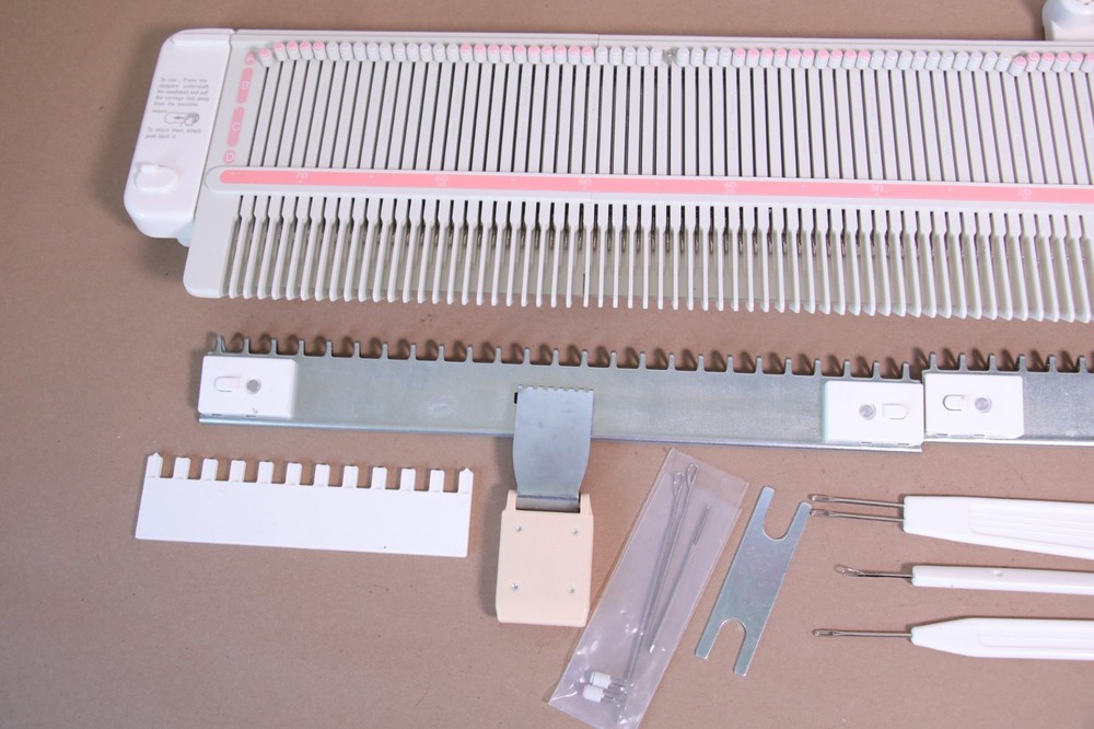 LK150 Focket Knitting Machine - 150-needle bed