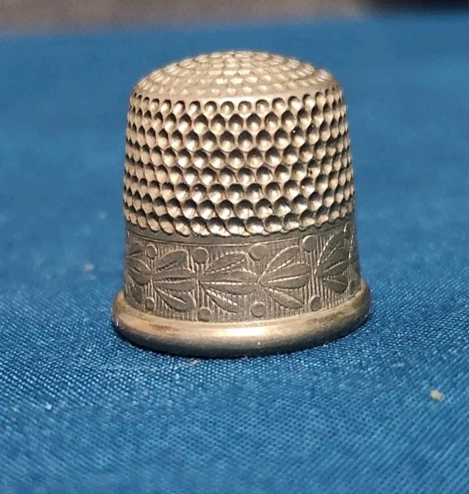 Antique Simons Bros Co Thimble Size 6