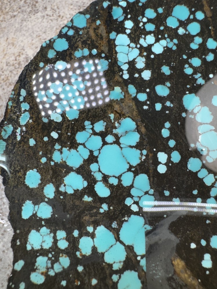 Stabilized hubei turquoise rough