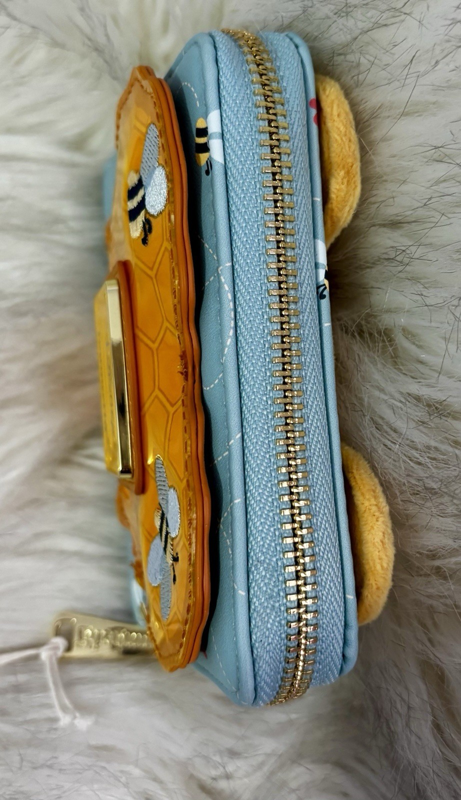 NWT Loungefly Box Lunch Winnie The Pooh Honey Scented Heart Accordion Wallet