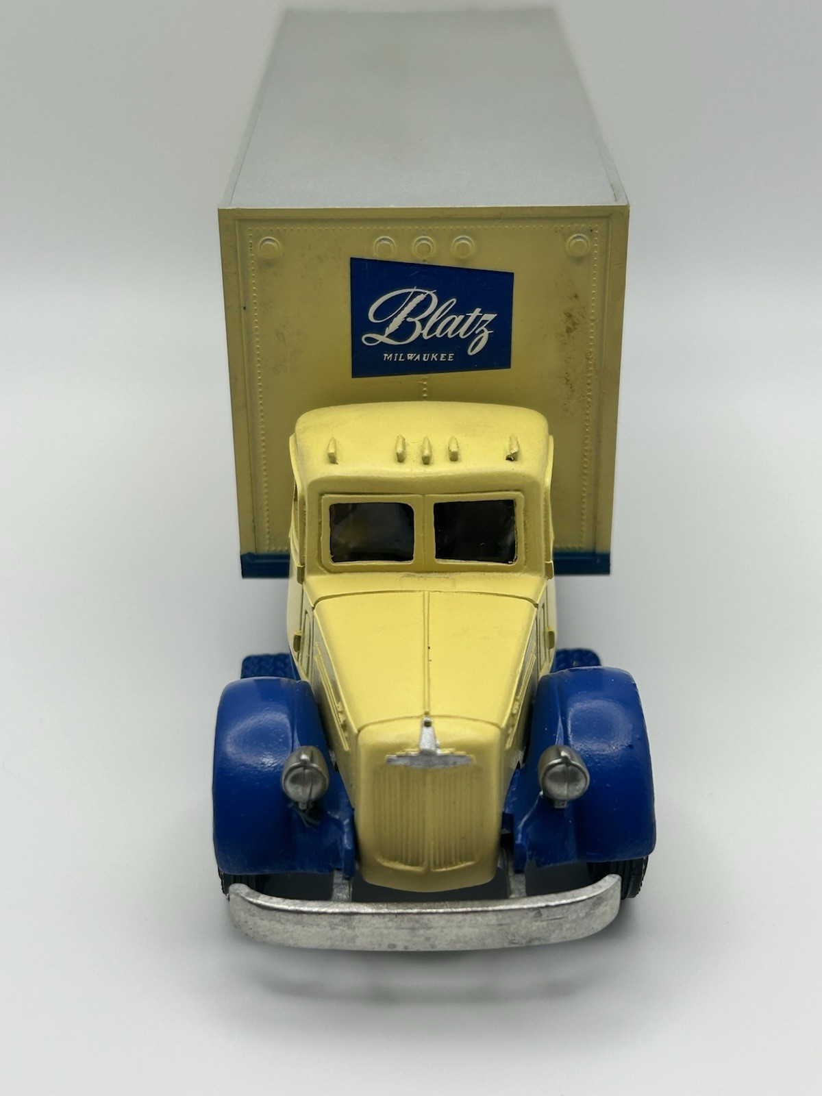 Dehanes DMC No.102 Blatz Beer Mack L Series Box Truck W/Box