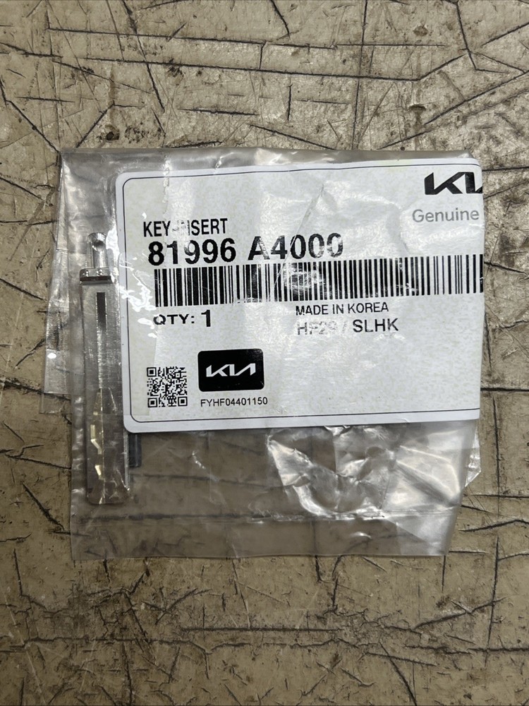Genuine Kia Part. 81996A4000. Key Insert. Kia.