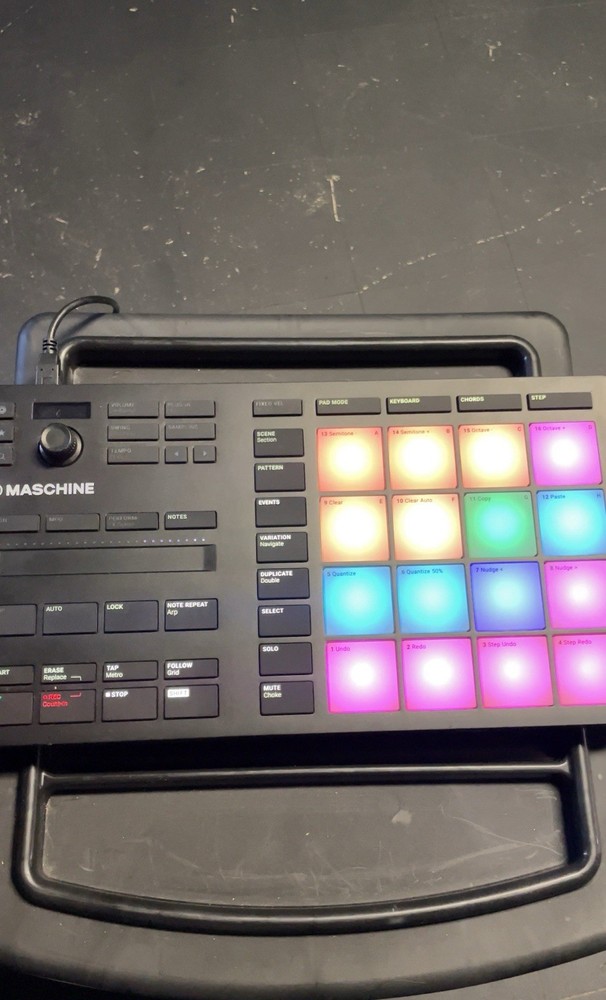 Native Instruments Mikro Maschine MK3