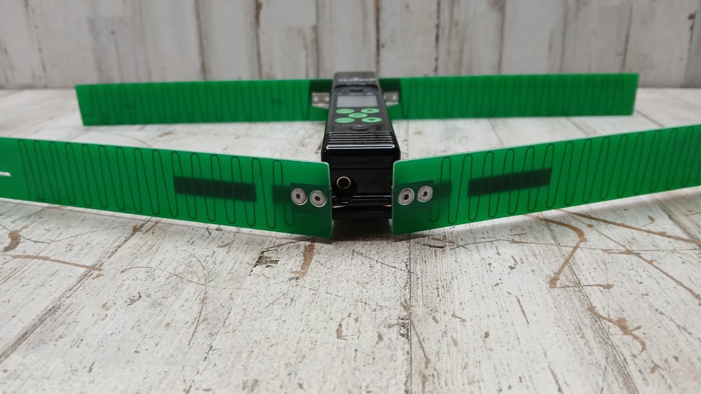 Tracker Radio Location Receiver Transmitter Great Condition.