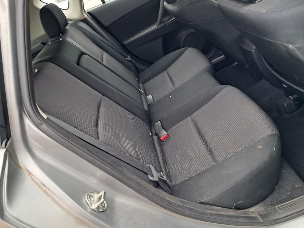 3 2013 Glove Box 4917555