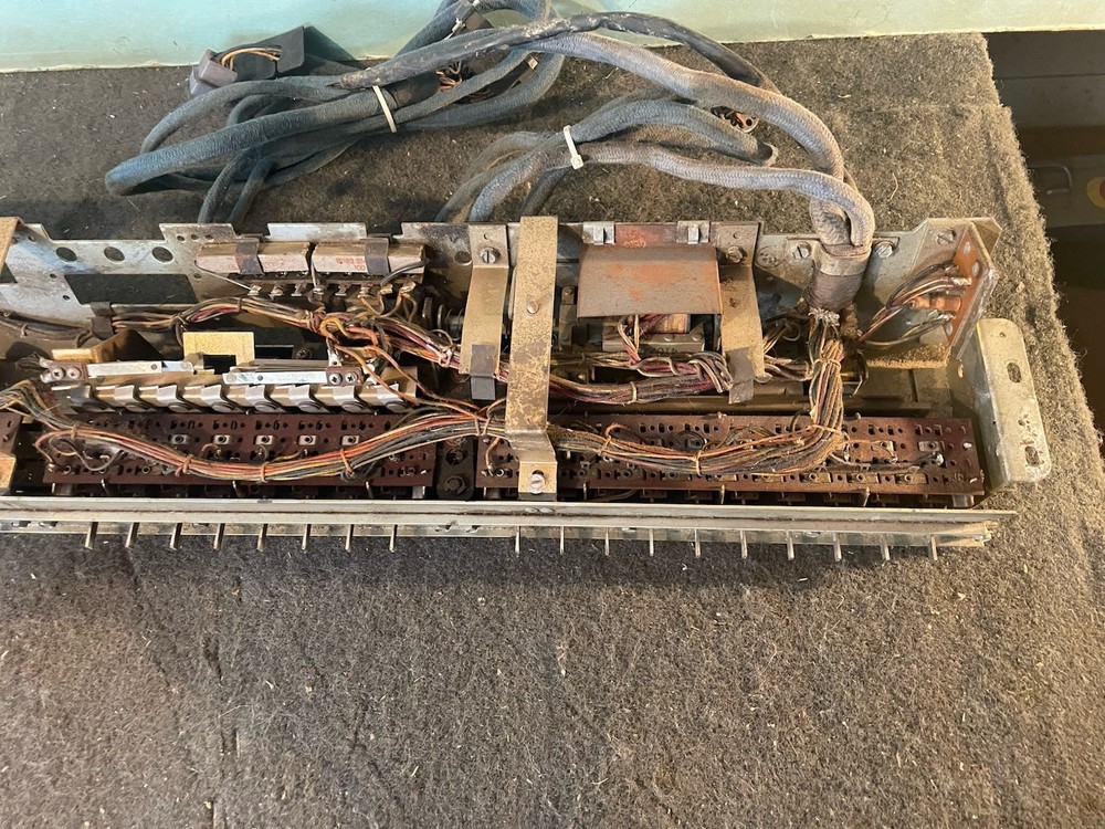 Seeburg Model LPC Selection Keyboard Assembly—type TES169