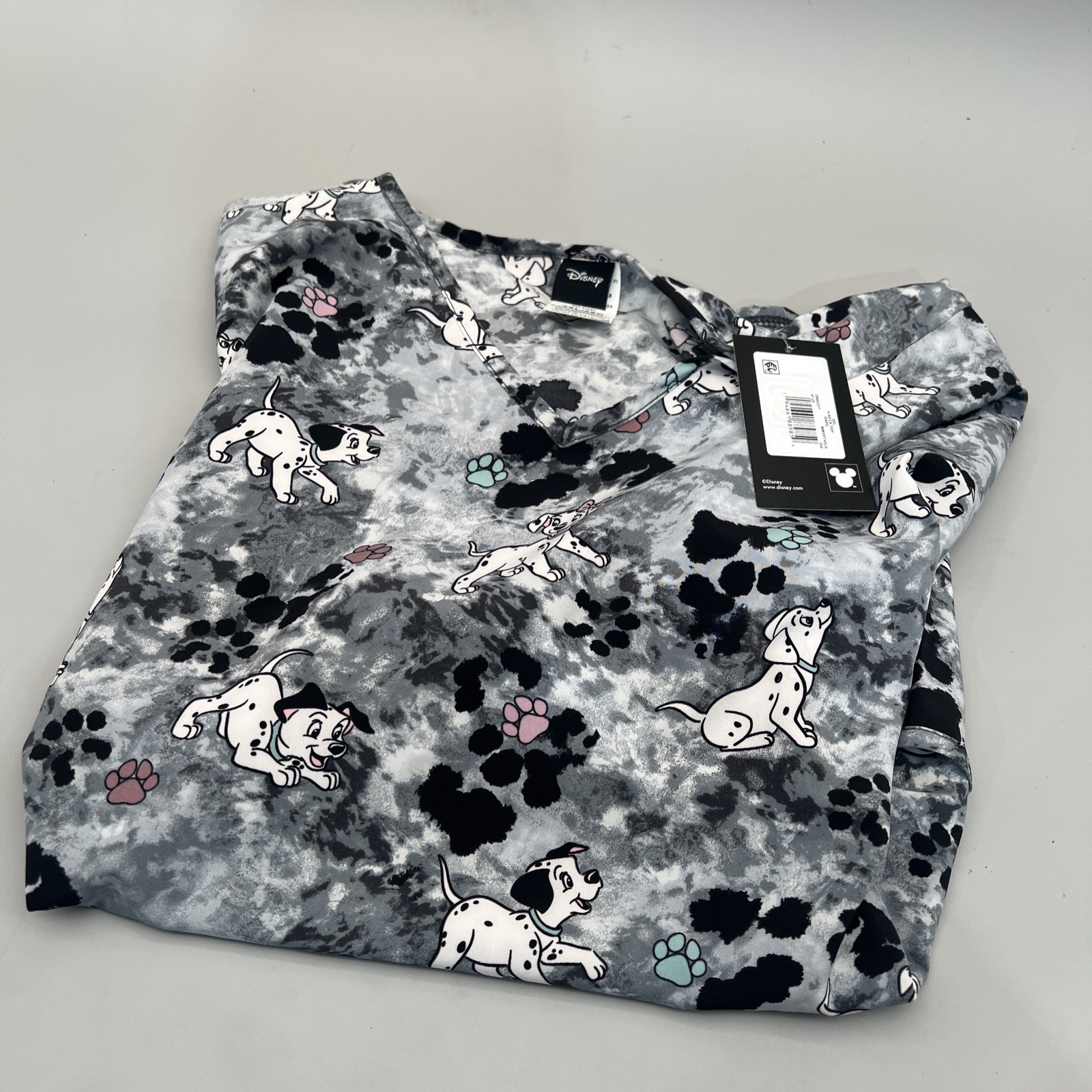 Disney Women’s 101 Dalmatians Fashion Scrub Top Size 2XL New