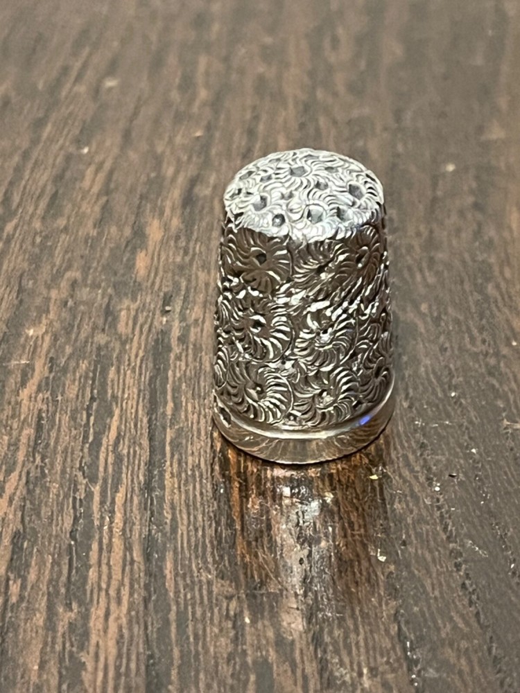 Antique Silver Decorative Thimble