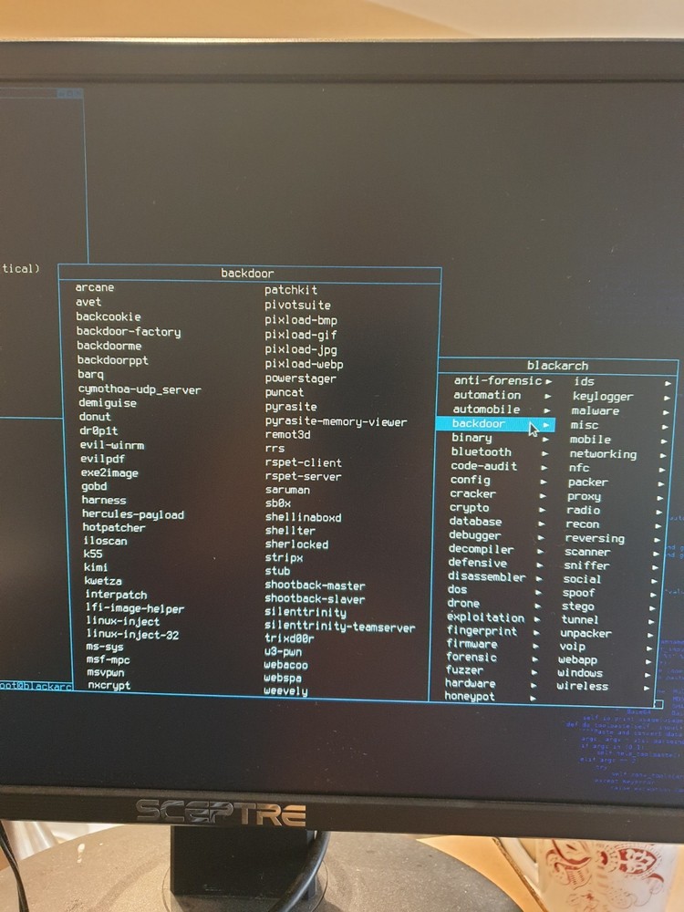 Linux BlackArch Full 2023.04 64-bit, Bootable Live and Install USB Flash Drive