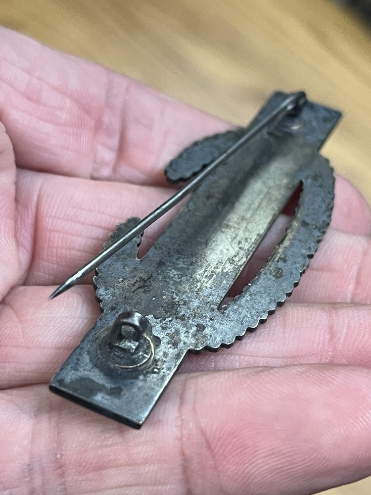 WWII Combat Infantry Badge Pinback