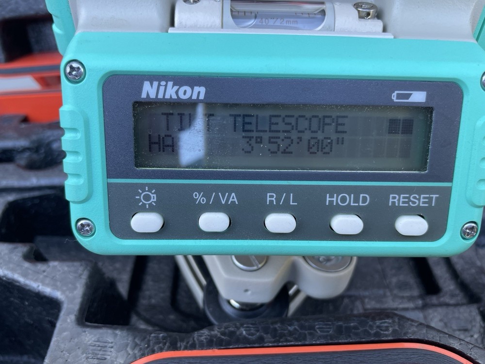 Nikon NE-101 Digital Construction Theodolite