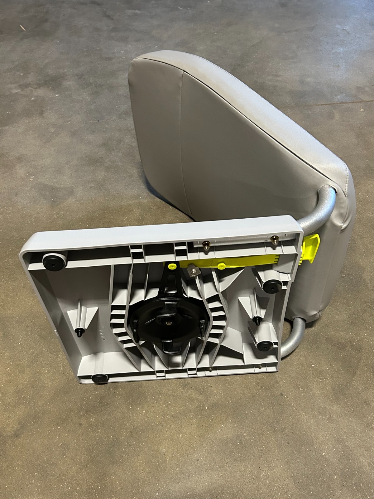 New Take Off Sea-Doo OEM Switch Sport Pontoon Lounge Seat & Base Assembly