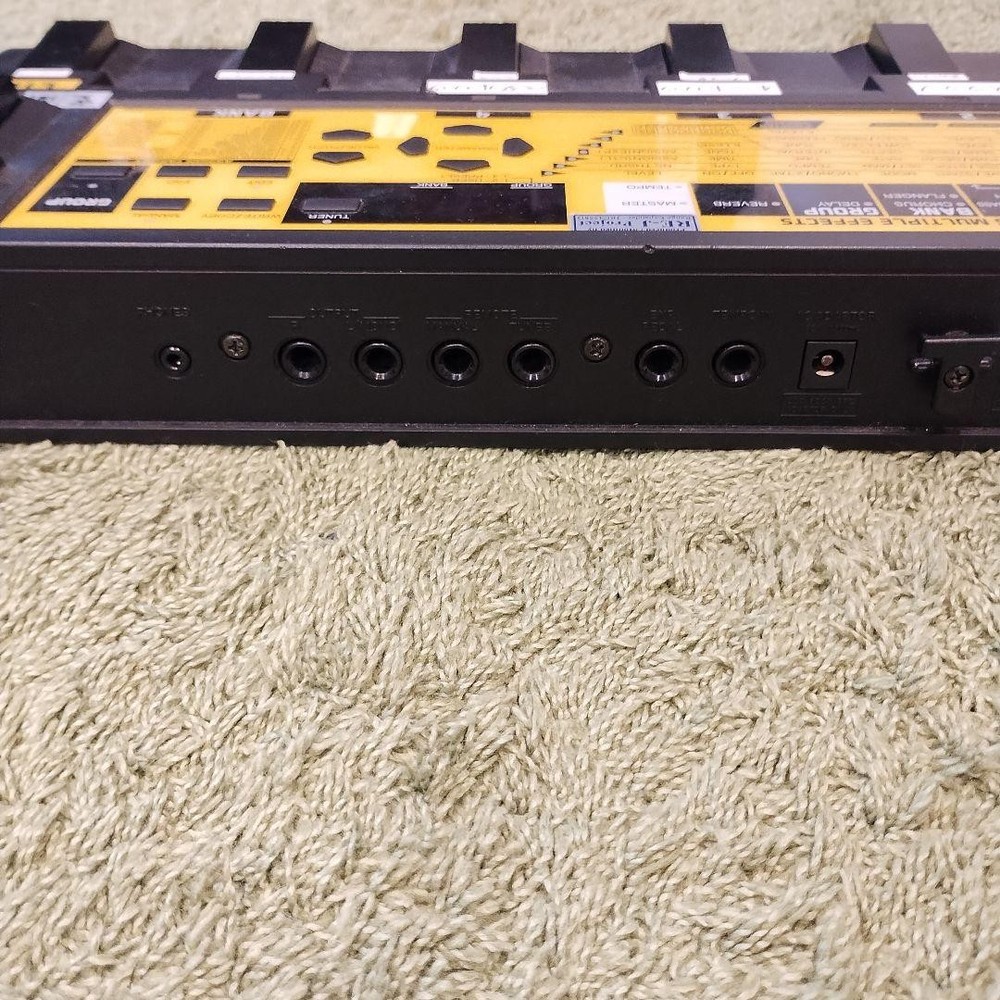 BOSS ME-8B bass multi-effector