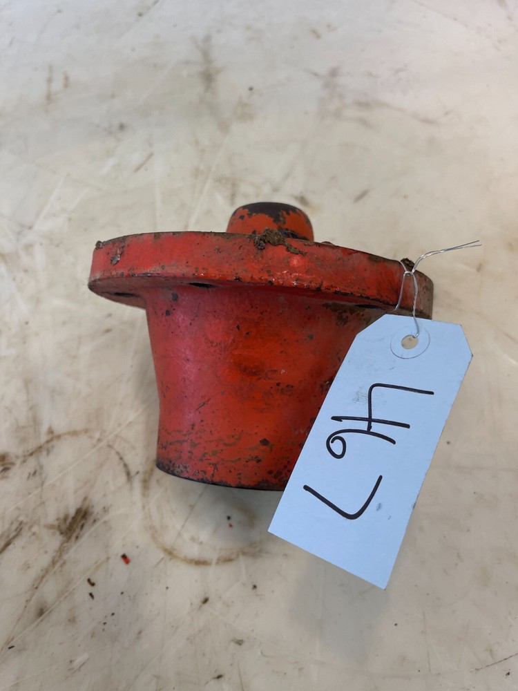 1982 Case 1190 Tractor Front Hub