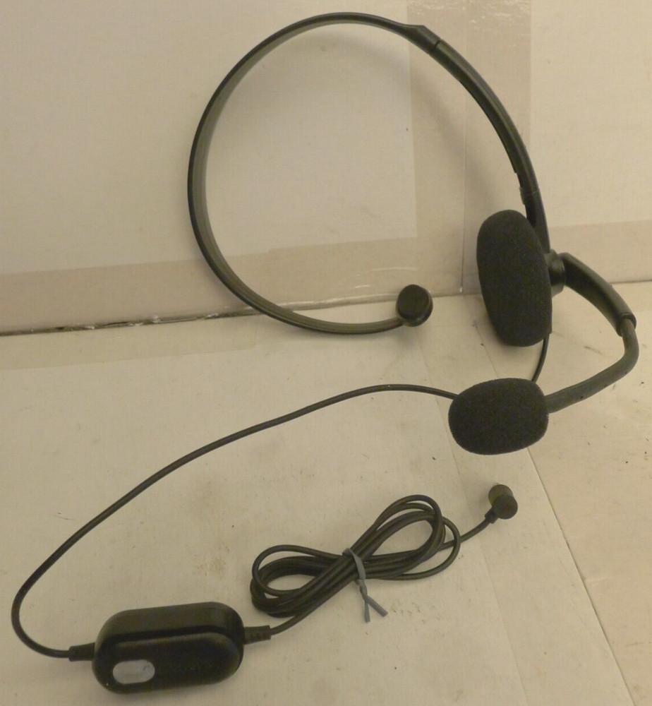 Microsoft Xbox 360 Wired Gaming Headset - Black with moveable Mic - Used