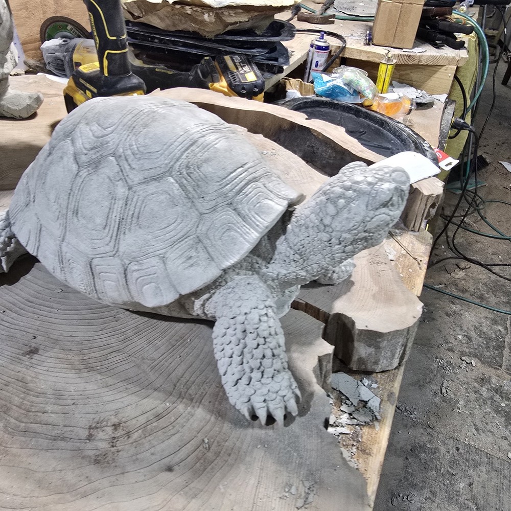 Handade Cement Turtle
