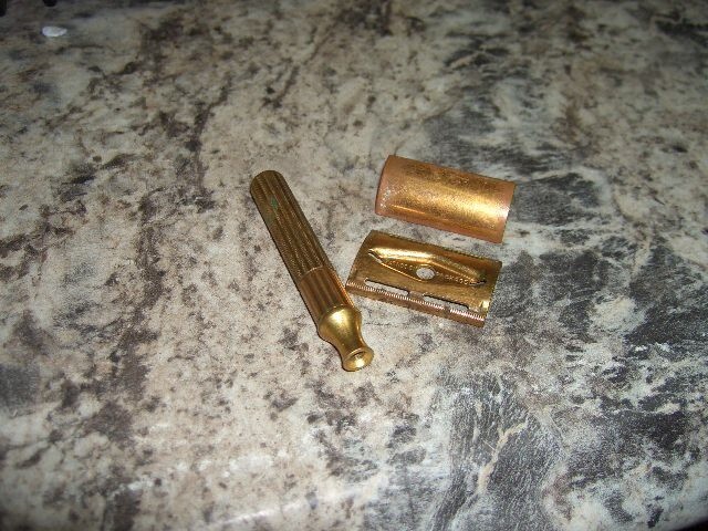 Vintage Gillette  Razor no date code   Copper/Gold