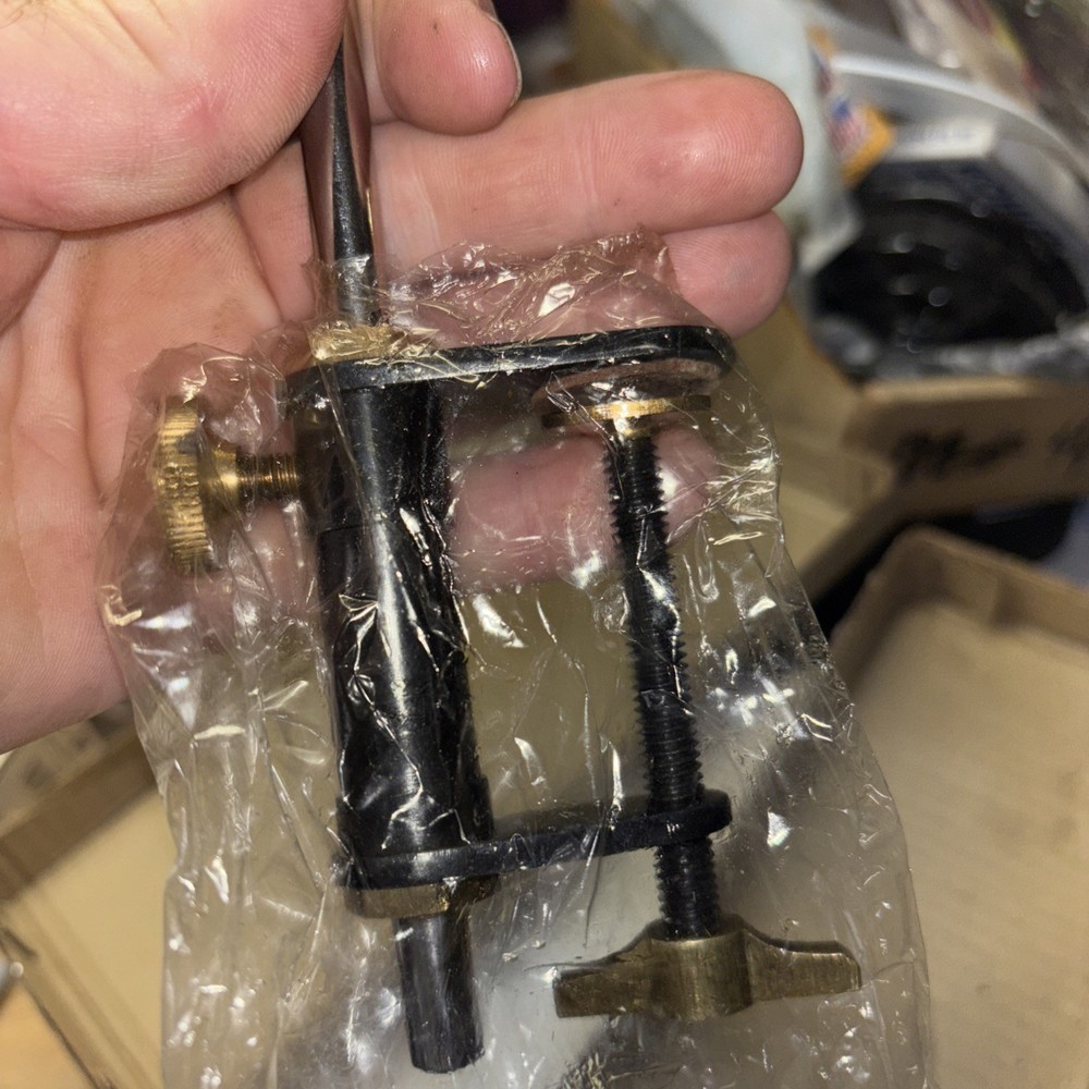 Cabela's Fly-Tying Master Vice. MADE IN INDIA. # 10