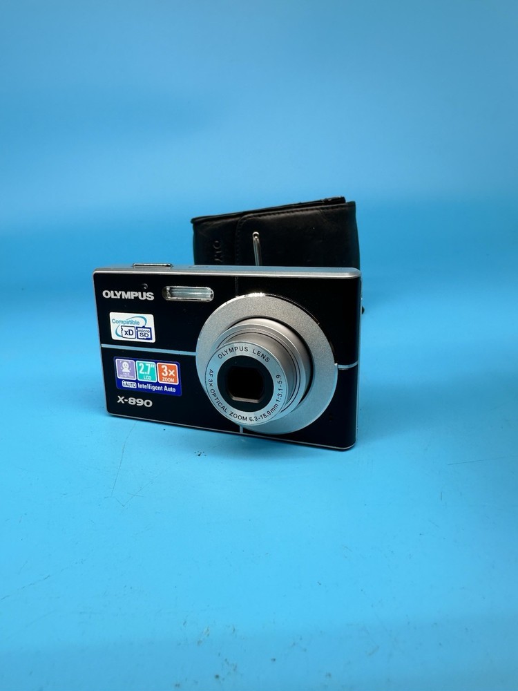 Olympus X-890 10.0MP Digital Camera, Black - Tested