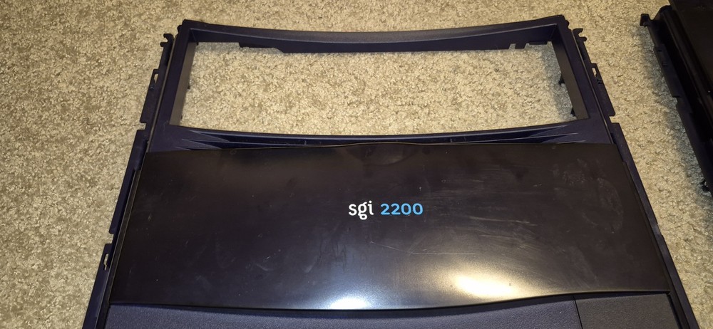 SGI ORIGIN 2000 AND SGI 2200 FRONT COVERS