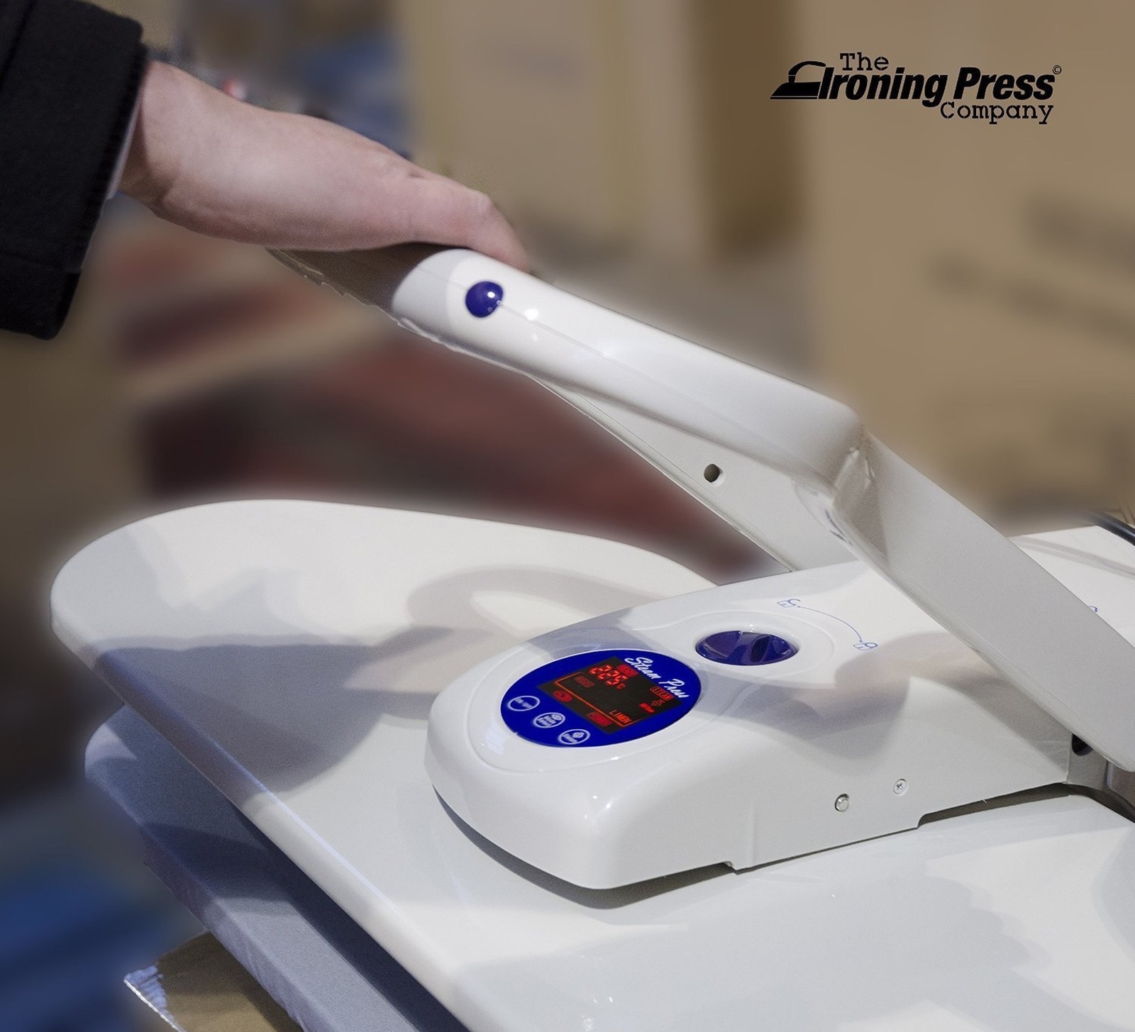 Speedy Press Oversized Iron Steam Press Delivers 100 Lbs. of Pressing Pressure