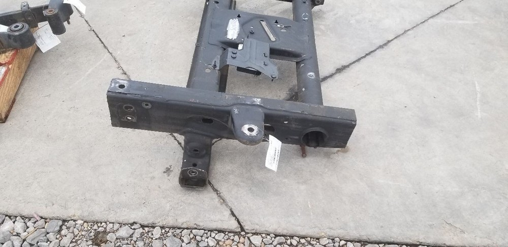 17 CHEVY SILVERADO 2500 REGULAR CAB REAR FRAME SECTION CUT