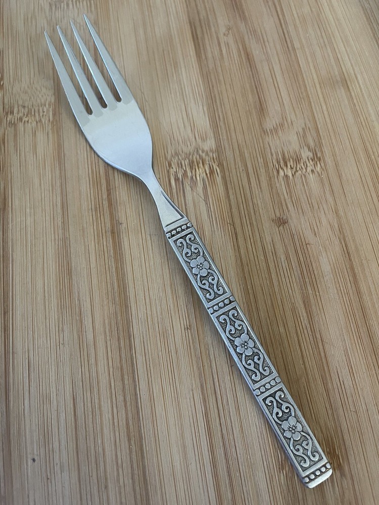 Oneida Community ISABELLA Stainless Black Floral Scroll DINNER FORK 7 3/8"