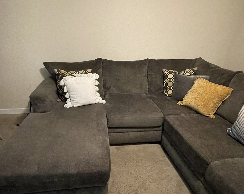 2-piece sectional couch with throw pillows! 