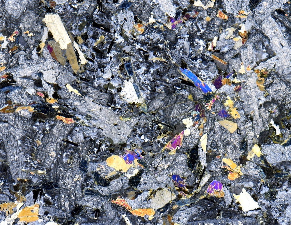 Plagioclase Augite Olivine volcanic rock thin section STUNNING microscope slide