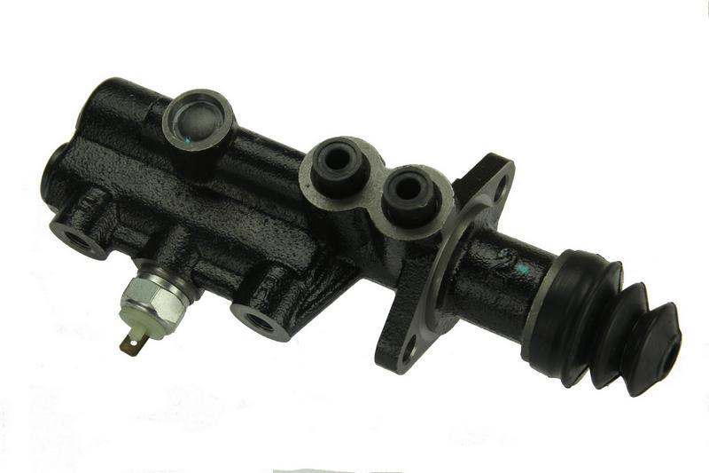 URO , PN # 91135501202 Brake Master Cylinder