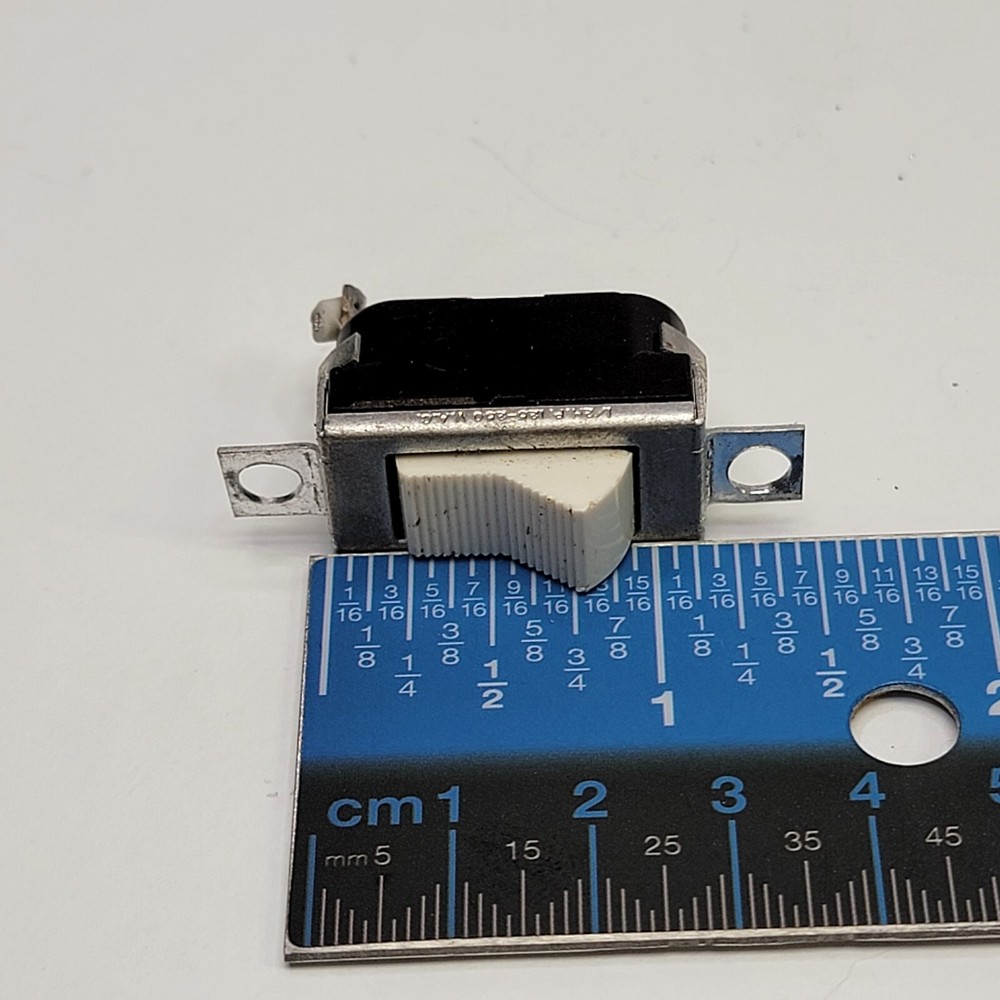 ORIGINAL LIGHT MOUNT BRACKET SWITCH Berkey Colortran Mini-Pro Model No. 100-091
