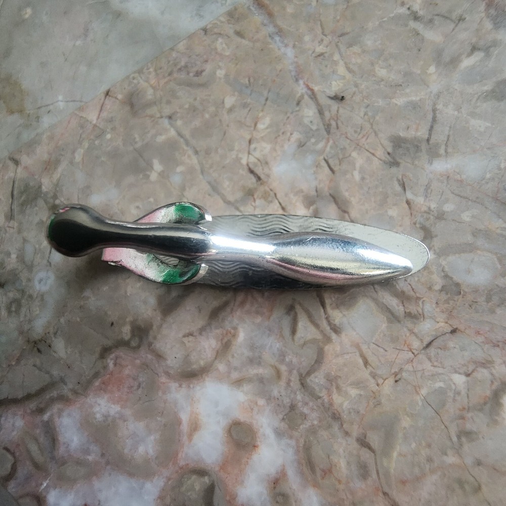 Silver Toned Scrollwork Tie Bar Clip