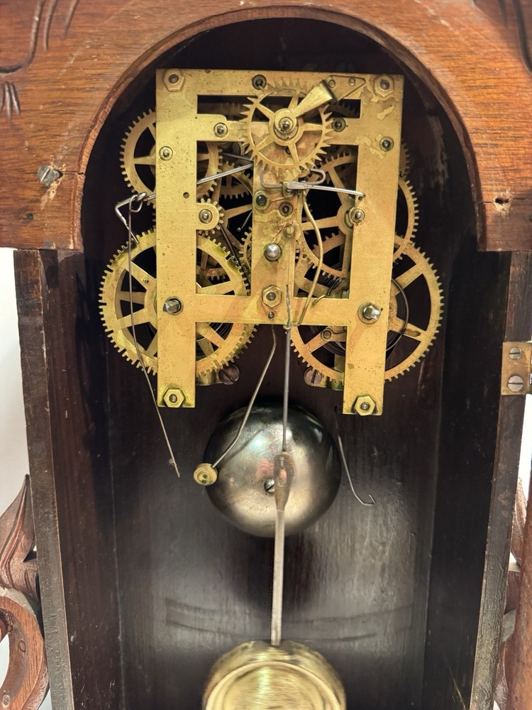 Antique New Haven Parlor/Kitchen Mantel Clock- “Danube” Model