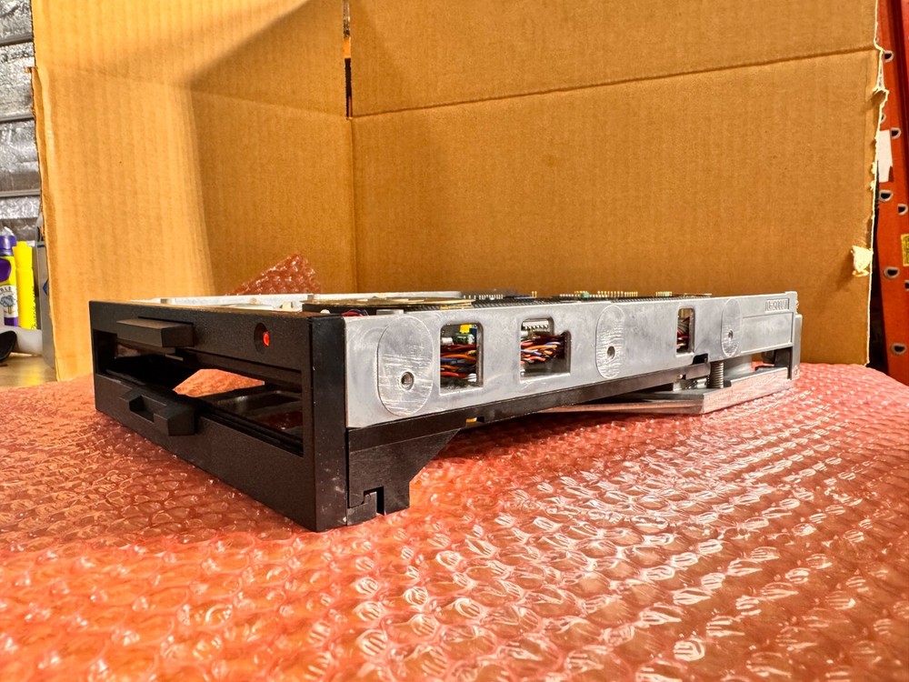 Ye Data 1601 Drive Floppy 8 Internal 12 MB