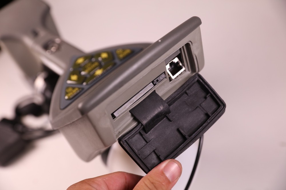 BNC Model 940 Handheld Radiation Isotope Identifier