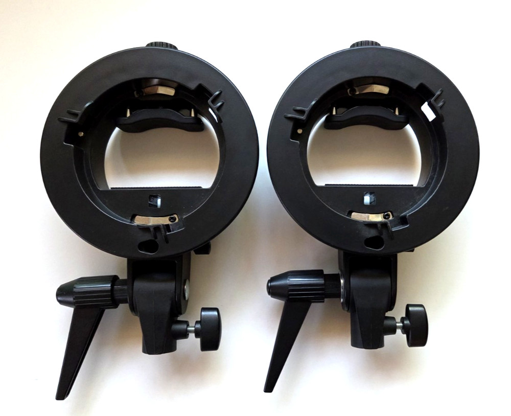 2X Bowens Mount Bracket for Speedlites and Flash - Excellent Mint Condition