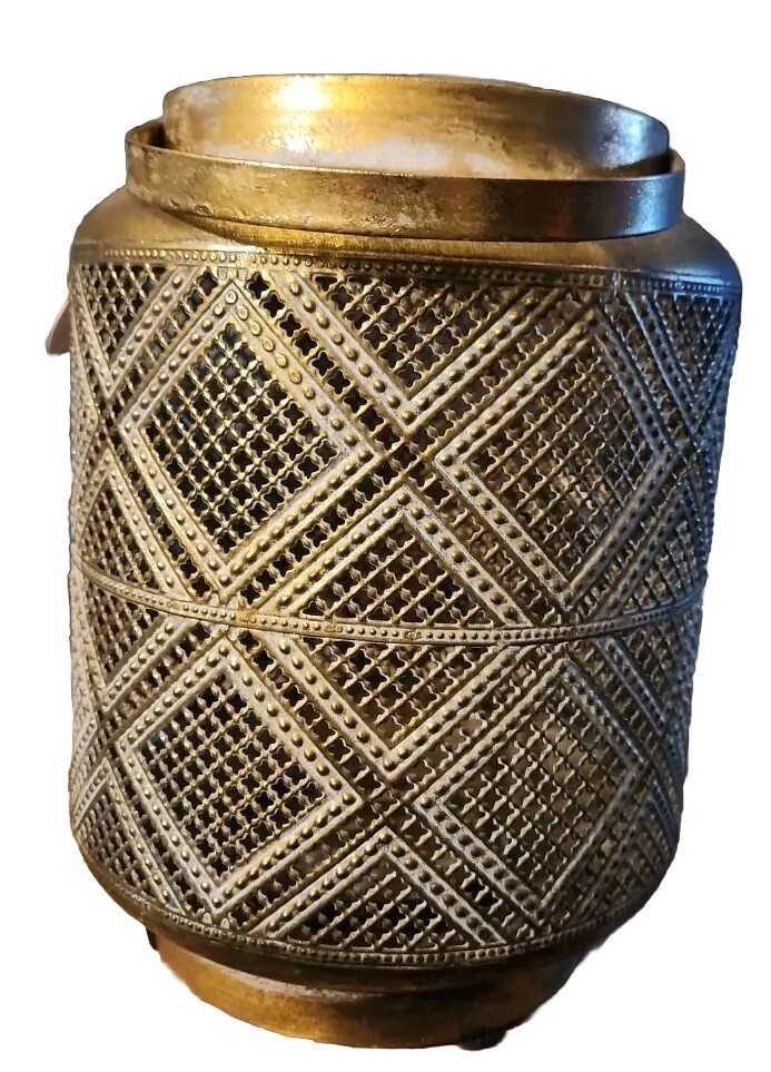 Gold Metal Candle Holder Lantern